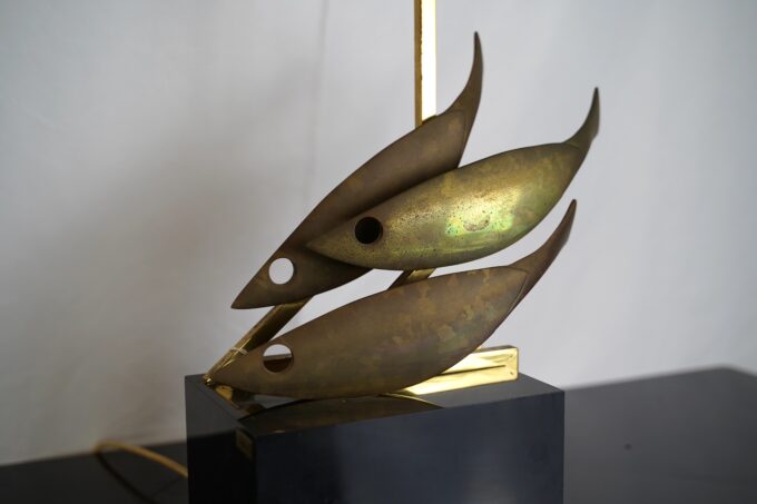 Midcentury Italian brass table lamp by Pragos. 1970s