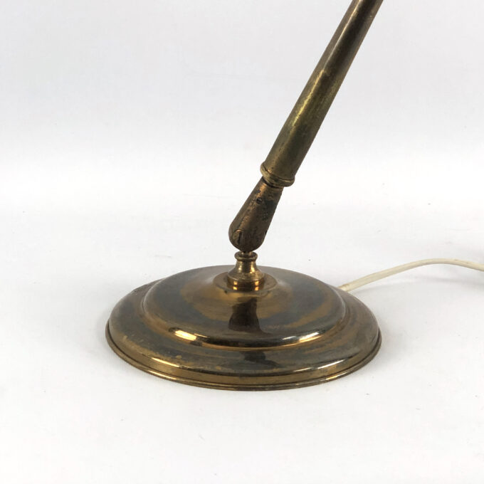 Lumi Milano, Mid-century brass and lacquer two joints table lamp