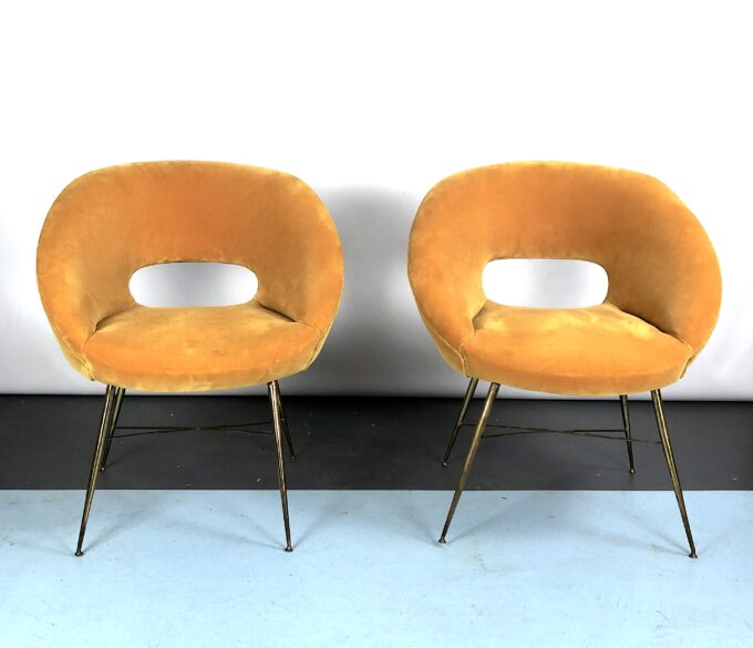 Silvio Cavatorta, pair of gold velvet armchairs from 50s