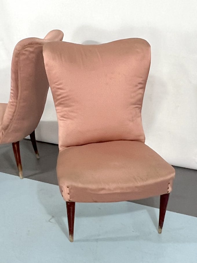 Italian Vintage pair of club armchairs in the manner of Gio Ponti. 1950s