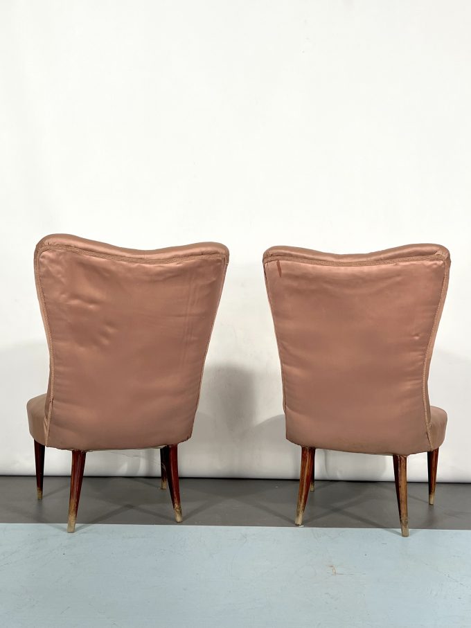 Italian Vintage pair of club armchairs in the manner of Gio Ponti. 1950s
