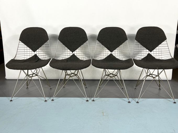Mid-century Modern Set of four DKR Bikini Chairs by Charles Eames