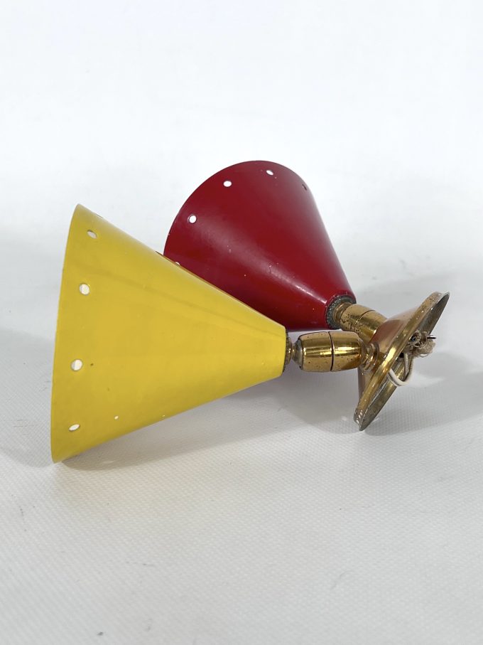Vintage Italian single brass double cones wall lamp from 50s