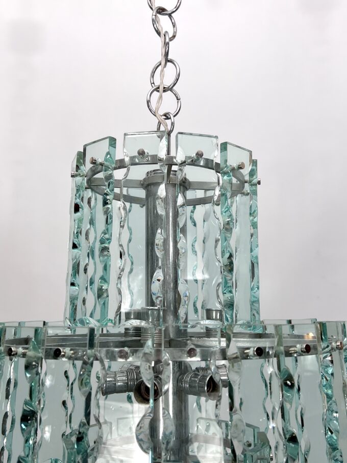 Fontana Arte style, Italian cut glass chandelier by Zero Quattro. 1970s