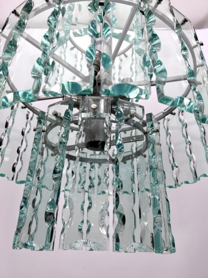Fontana Arte style, Italian cut glass chandelier by Zero Quattro. 1970s