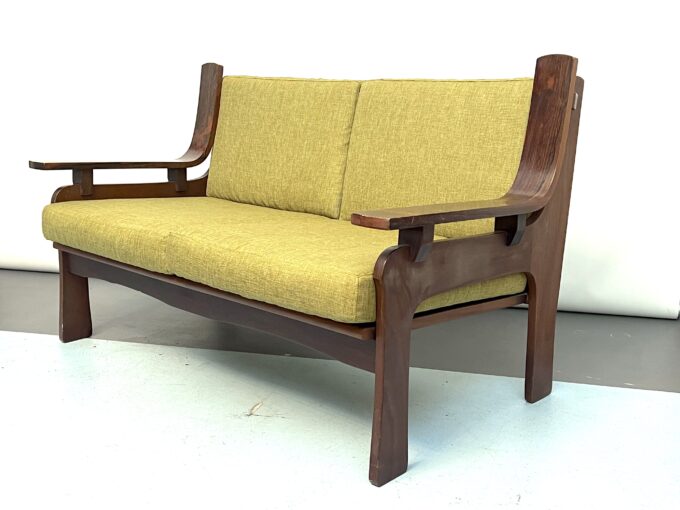 Mid-Century Set of four armchairs and a sofa in wood and green fabric. Italy 1960s