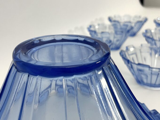 Art Deco Murano glass serving bowl set of 13. Italy 1930s