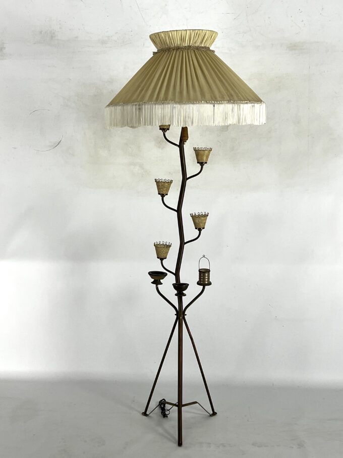 Rare Mid-Century brass floor lamp in the manner of Arredoluce Monza. Italy 1950s