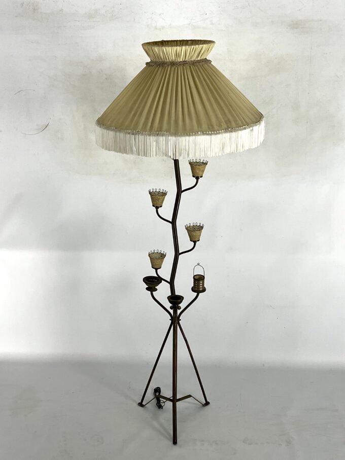 Rare Mid-Century brass floor lamp in the manner of Arredoluce Monza. Italy 1950s