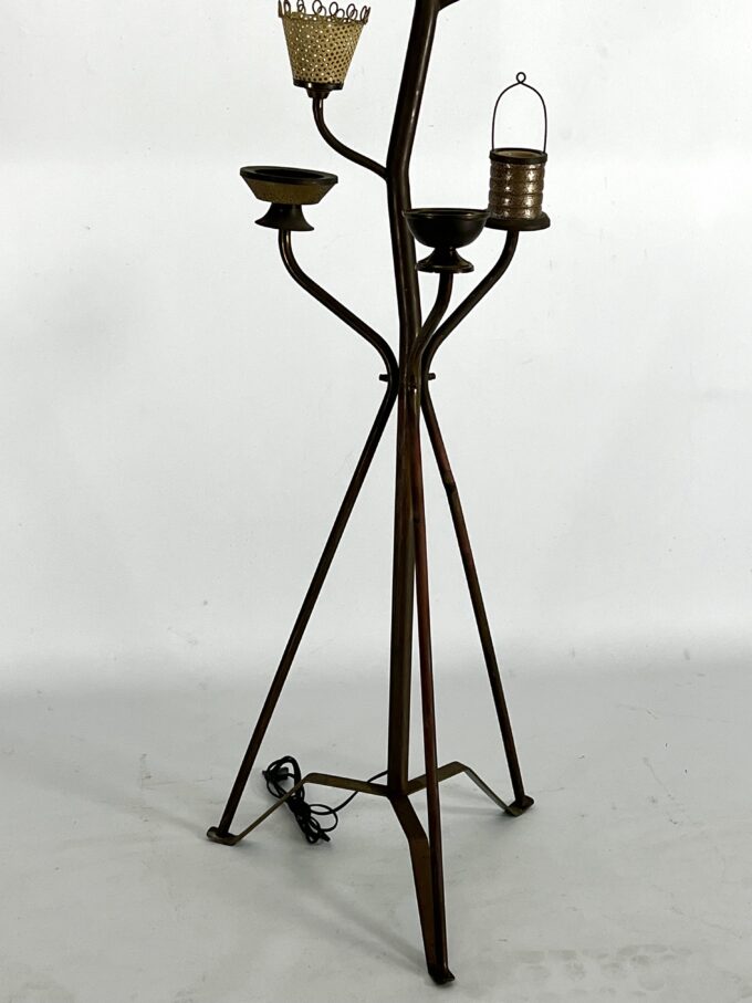 Rare Mid-Century brass floor lamp in the manner of Arredoluce Monza. Italy 1950s