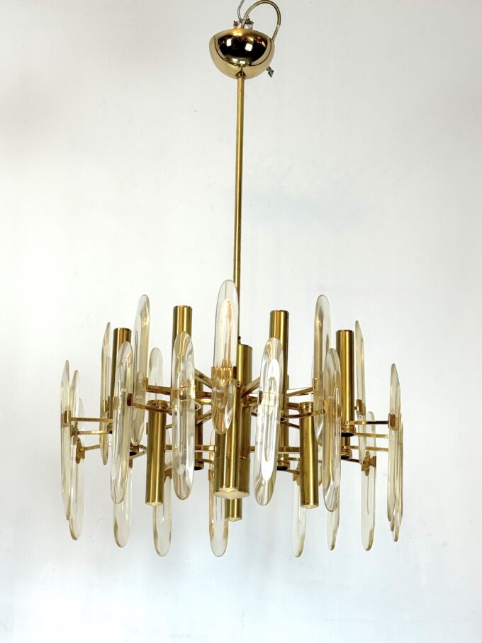 Sciolari, pair of Italian brass and glass chandeliers from 70s