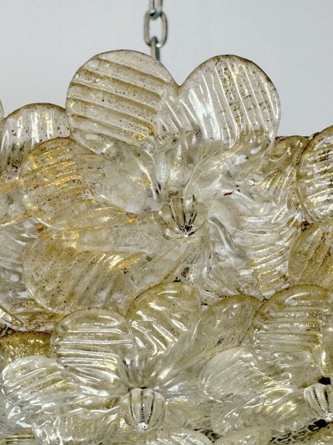 Seguso, pair od large Mid-century Gold Murano glass flowers ceiling lamps. Italy 1940s