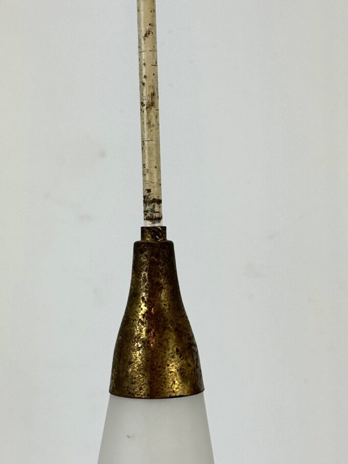 Stilnovo, MId-century brass, opaline glass and lacquer chandelier. Italy 1950s