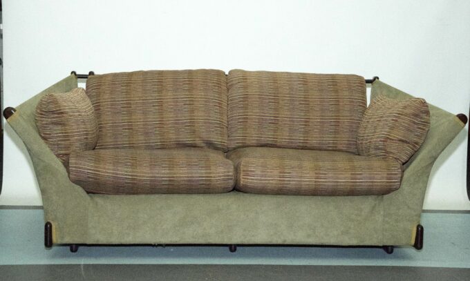 Rare Italian love seat, model Violoncello, designed by Piero De Martini for Cassina, Italy, 1970s.