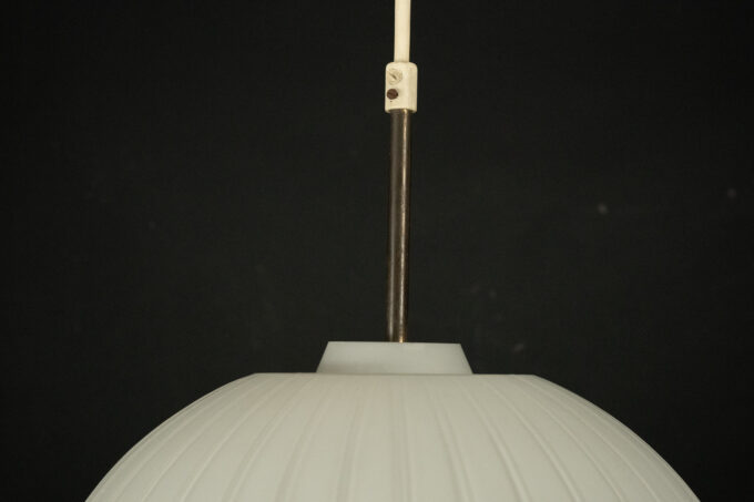 Mid-Century Italian pendant light in the style of Arredoluce Monza. Italy 1950s