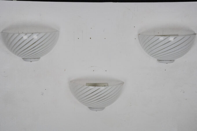 Italian Set of three striped Murano glass sconces in Venini style. Italy 1970s