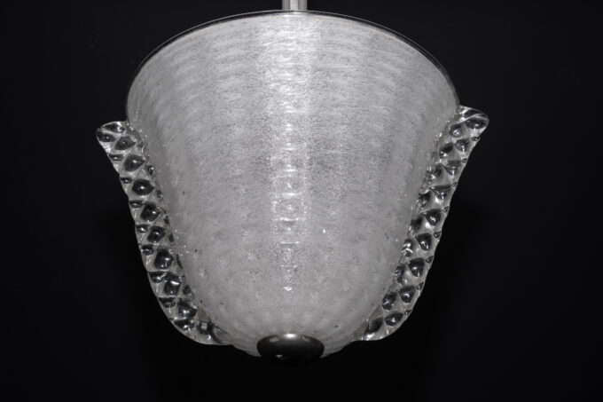 Rare Art Deco Ercole Barovier chandelier in Pulegoso Murano glass. Italy 1940s