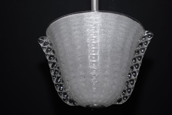 Rare Art Deco Ercole Barovier chandelier in Pulegoso Murano glass. Italy 1940s