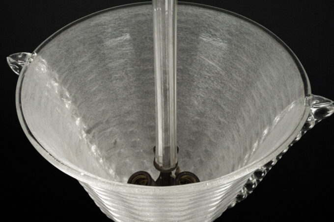 Rare Art Deco Ercole Barovier chandelier in Pulegoso Murano glass. Italy 1940s