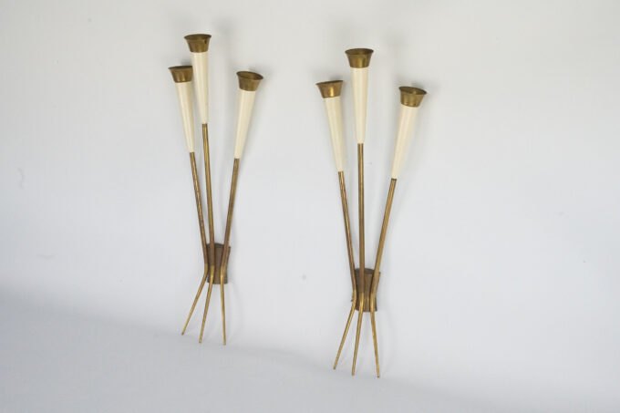 Mid-Century pair of large brass sconces attributable to Stilnovo. Italy 1950s