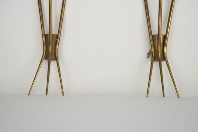 Mid-Century pair of large brass sconces attributable to Stilnovo. Italy 1950s