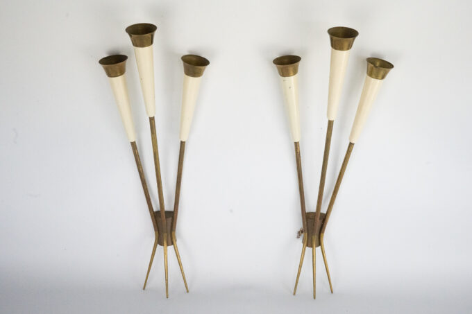 Mid-Century pair of large brass sconces attributable to Stilnovo. Italy 1950s